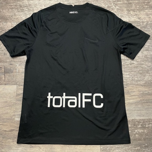 Nike F.C. Soccer Jersey Men’s Large - Picture 3 of 8